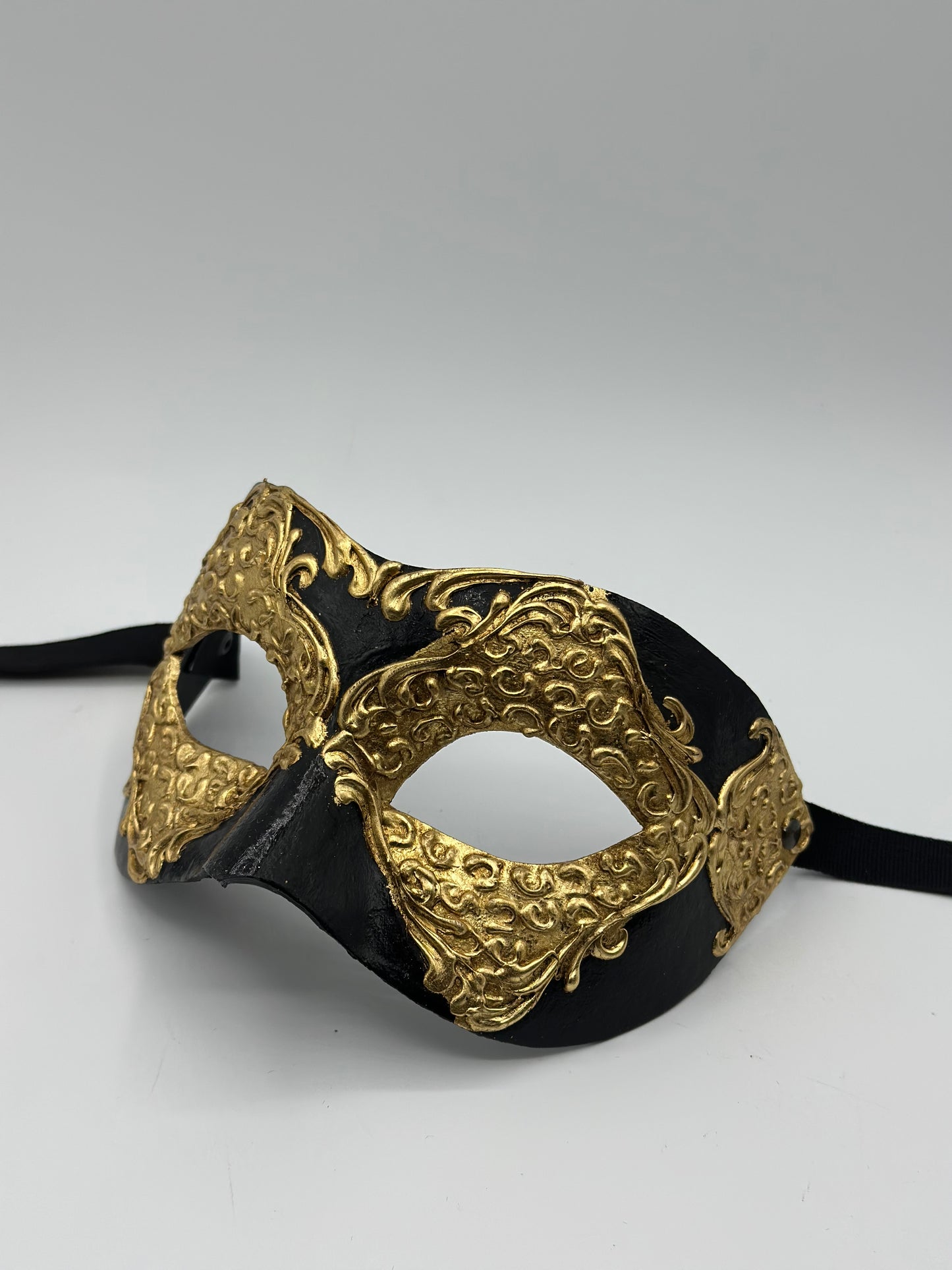 Zwart-gouden herenmasker
