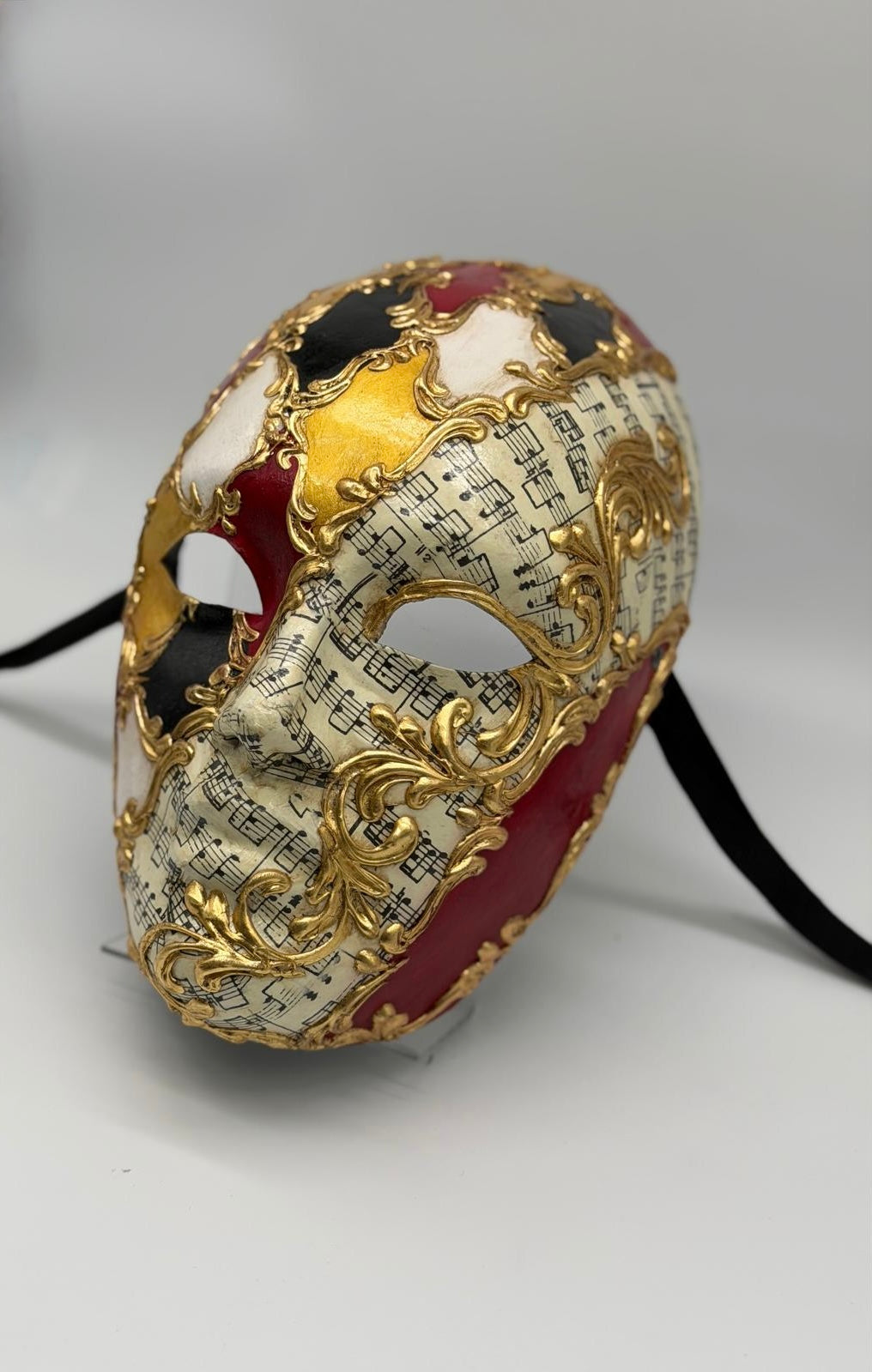 Barocke Vollgesichtsmaske mit Musiknoten