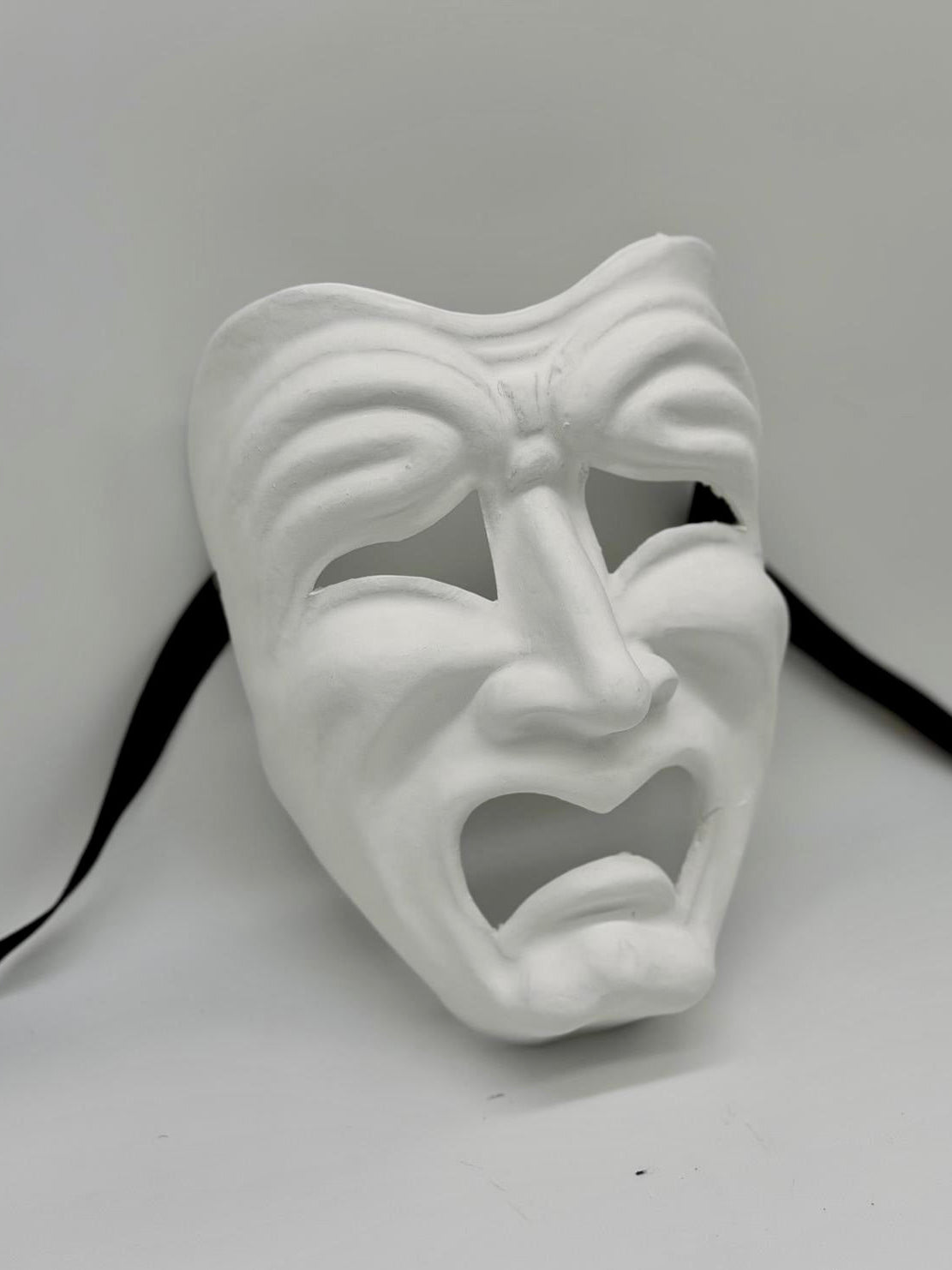 White Blanco papier-mâché Commedia dell’arte Tragedy mask or Piangi