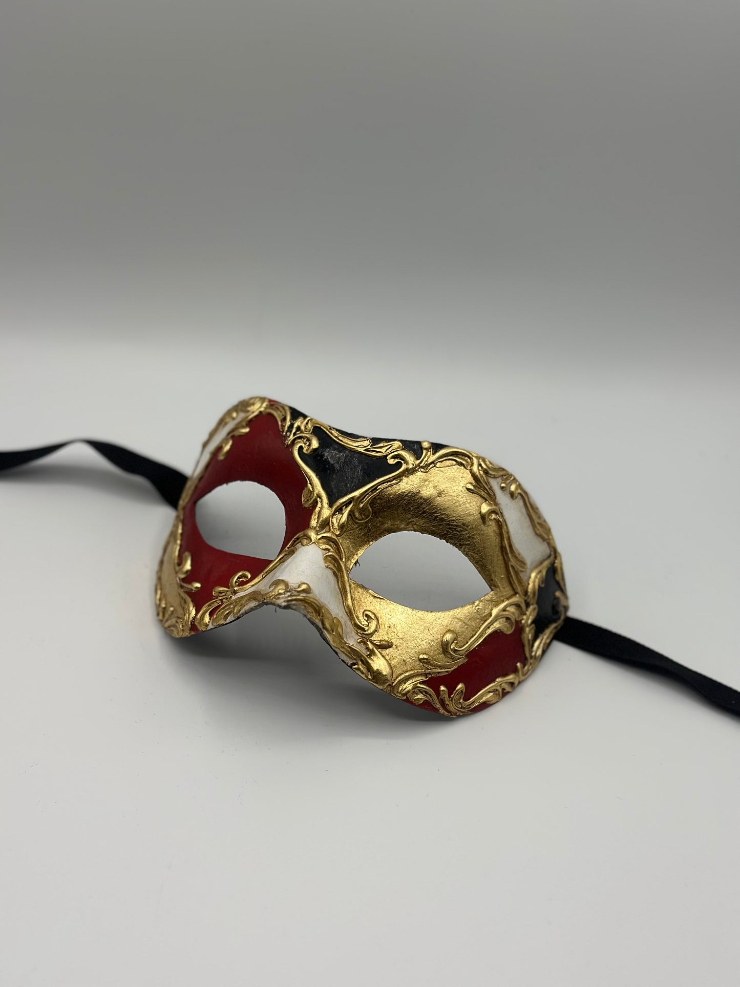 Handgemaakt Barok Venetiaans Masker | Rood-Zwart-Goud gala Masker