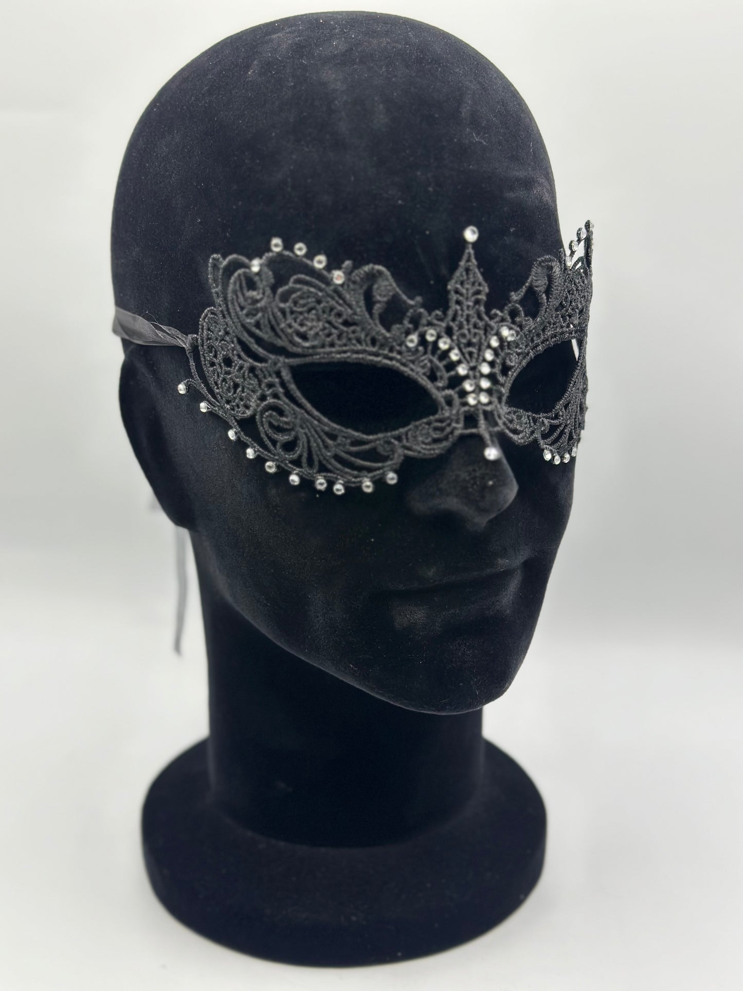 Masque en dentelle noire avec strass - Masque vénitien noir