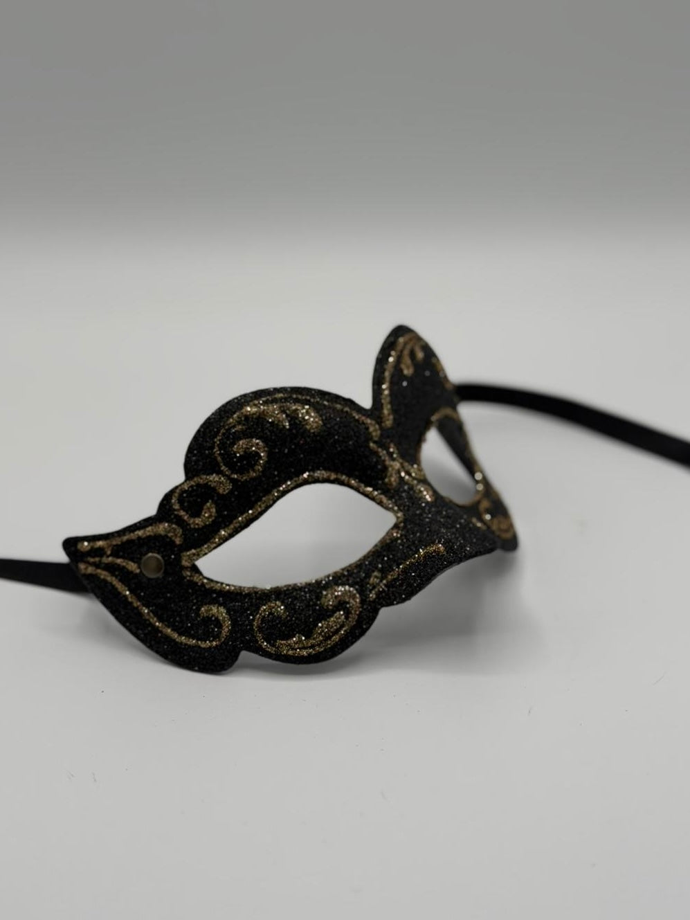 Black glitter mask