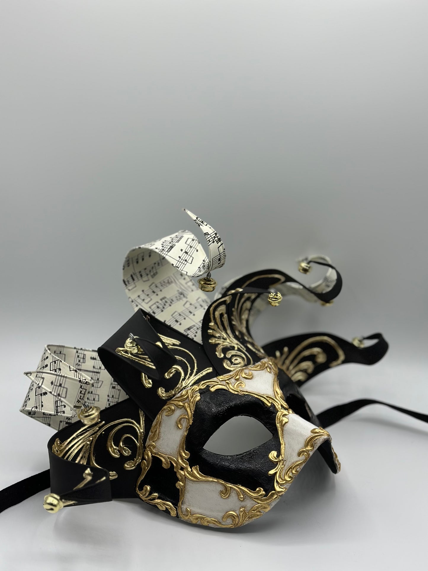 Máscara veneciana Jolly en blanco y negro - máscara de mascarada para hombre