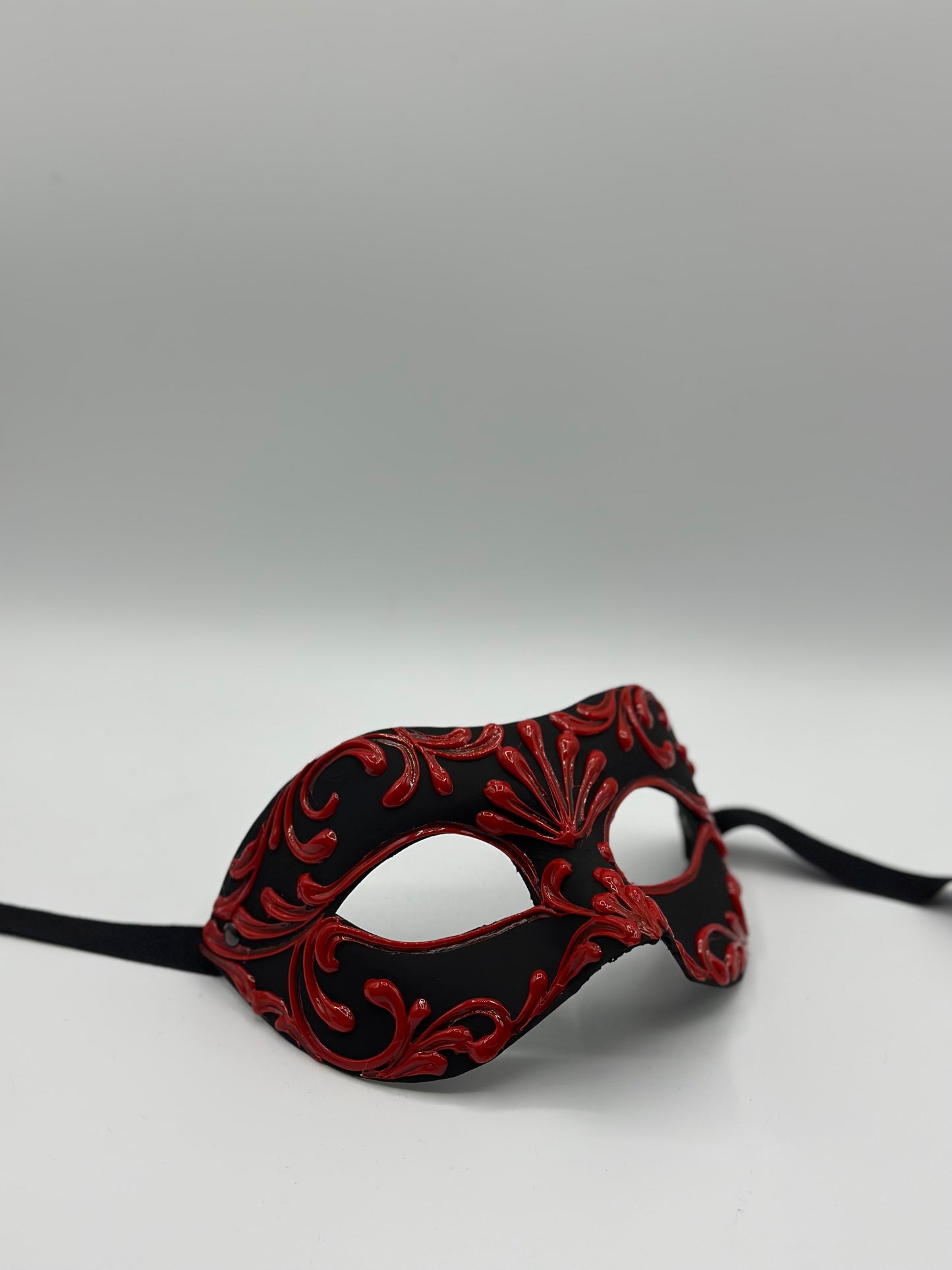 Masque vénitien noir et rouge fait main – Masque baroque pour les yeux pour bal masqué, carnaval et soirée costumée